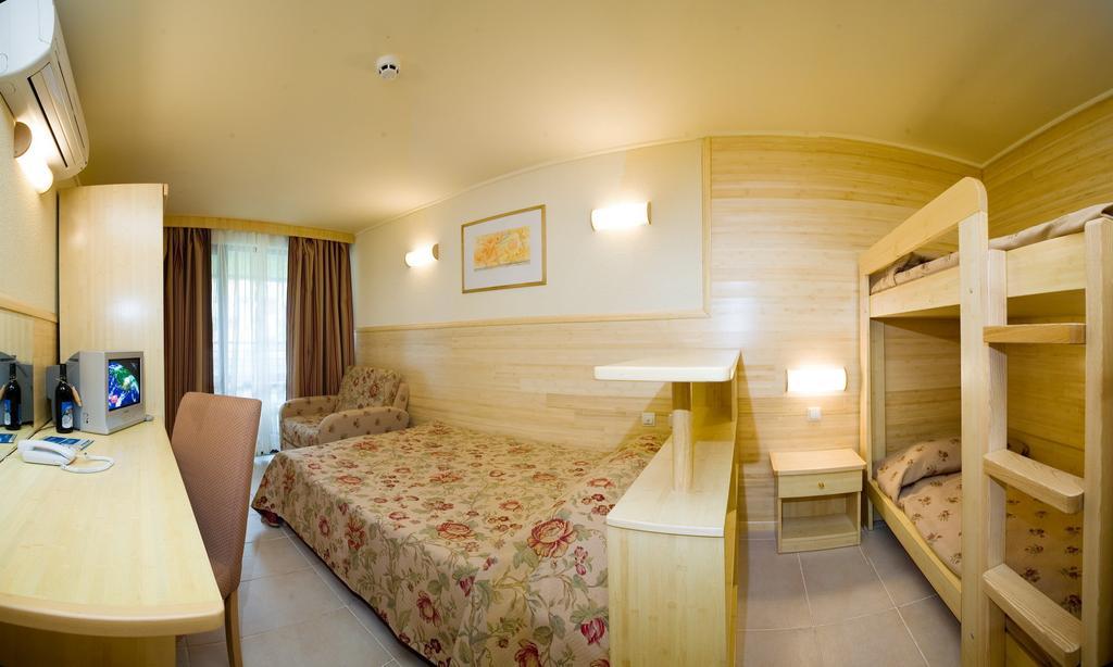 Flamingo Grand Hotel & Spa Albena Pokoj fotografie